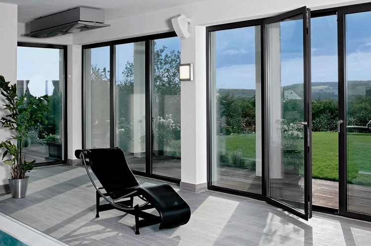 Fönsterkonstruktioner i aluminium för verandor och terrasser